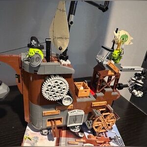 Lego Angry Birds movie piggy pirate ship